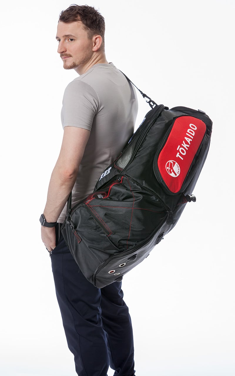 GEANTA SPORT MULTIFUNCTIONALA TOKAIDO MOSTER BAG PRO NEGRU/ROSU