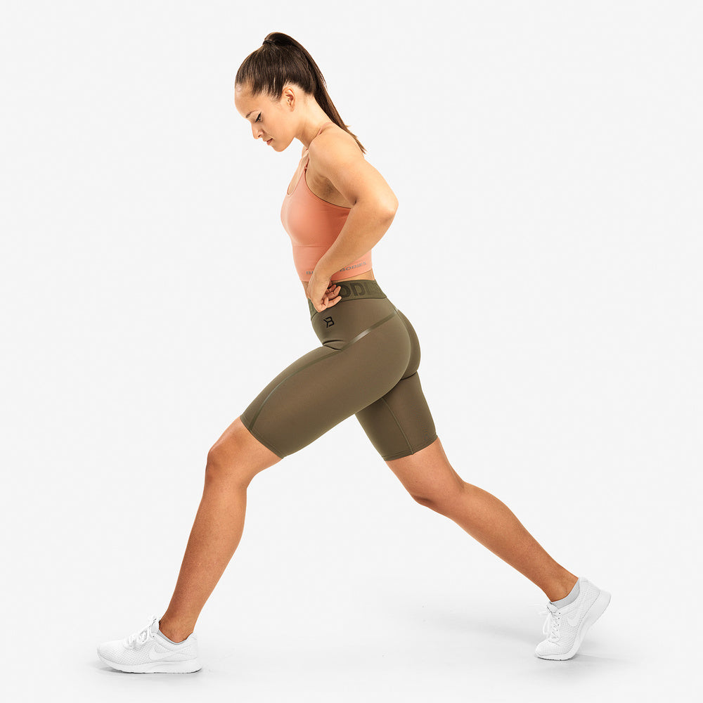 COLANTI  FITNESS BETTER BODIES – CHELSEA SHORTS , WASHED GREEN