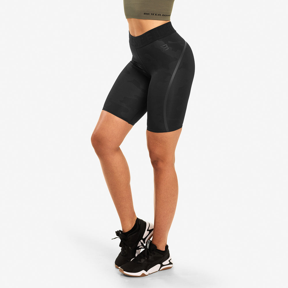 COLANTI  FITNESS BETTER BODIES – CHELSEA SHORTS , BLACK CAMO